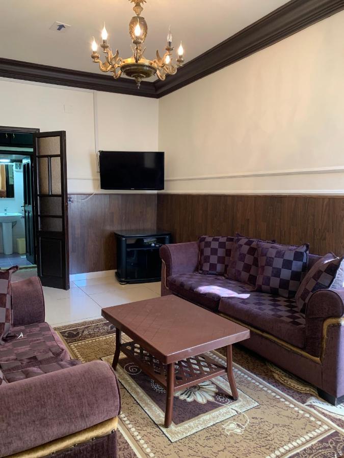 Apartment Alaamira Furnished *